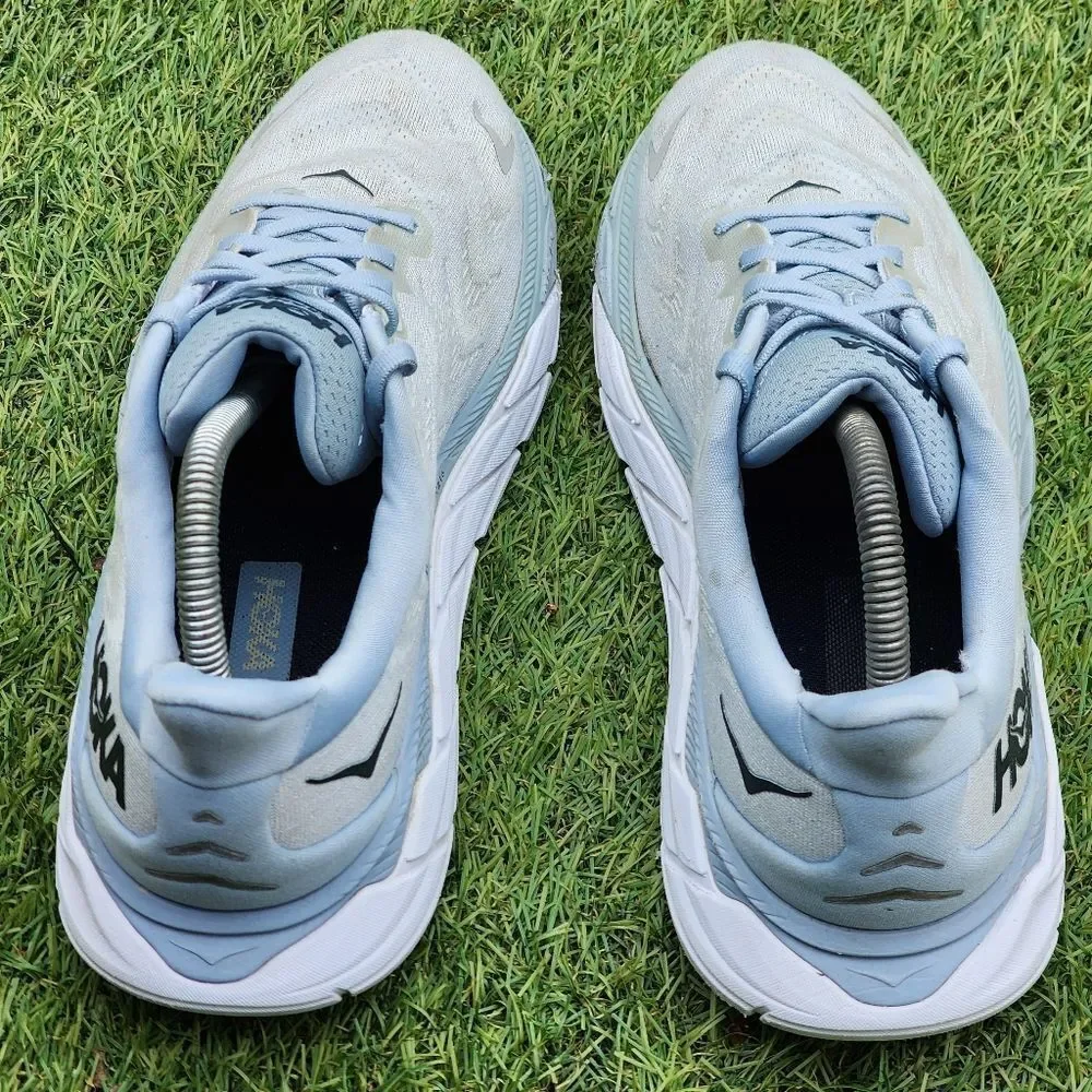 HOKA ARAHI 6 - Womens Sneakers - SIZE 10B - Please See Pictures